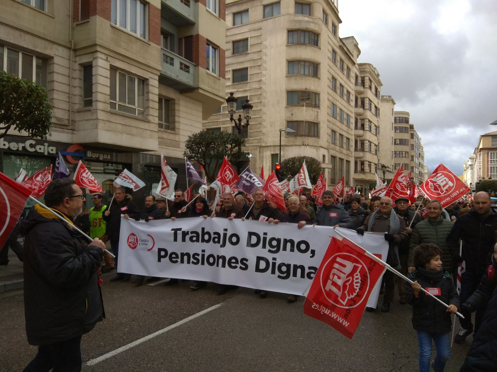Trabajo digno Pensiones Dignas