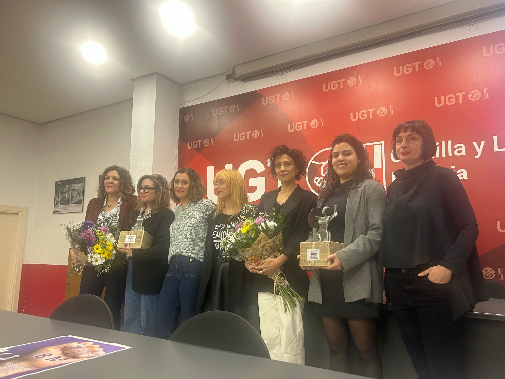 La plataforma MAPVA y Charo de Castro Galván, galardonadas con los Premios 8M de UGT Castilla y León en la edición 2025