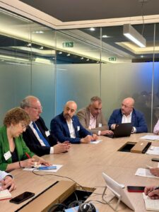 UGT y CCOO solicitan una ley europea que dé continuidad a las instalaciones rurales objeto de deslocalización