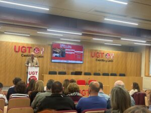 UGT organiza una jornada para analizar las causas que obligan a los jóvenes a abandonar Castilla y León para buscar un proyecto de futuro